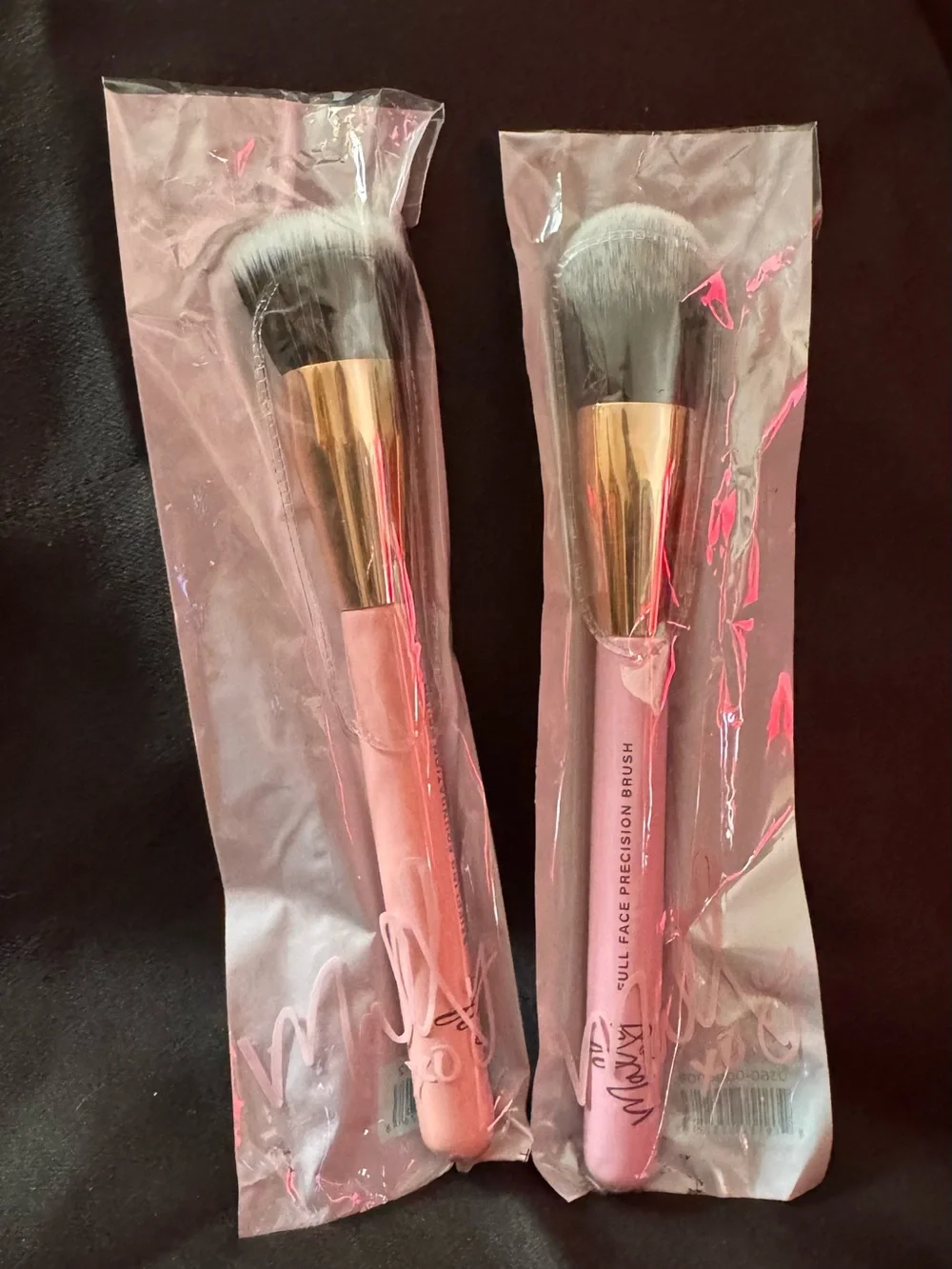 🌸Mally XO Full Face Precision Brush🌸 Price is for ONLY ONE!